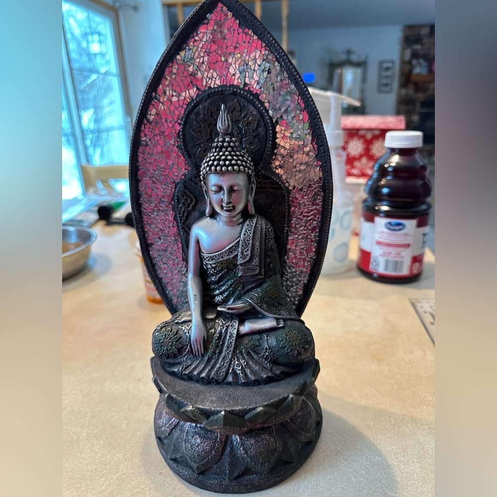 Buddha statue